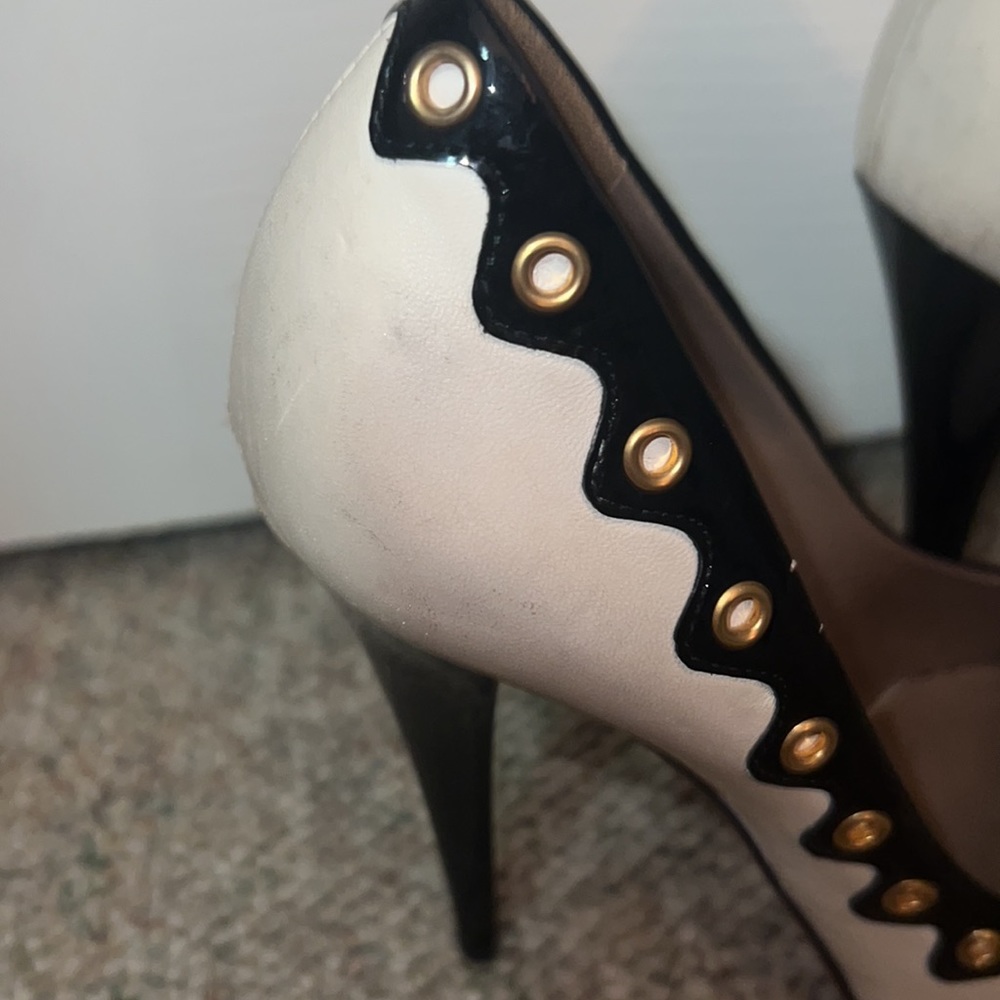 Versace Peep-Toe Pumps - Picture 4 of 11
